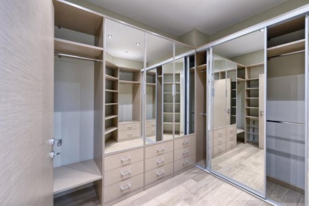 Les étapes clés pour une installation de dressing réussie à Noyon